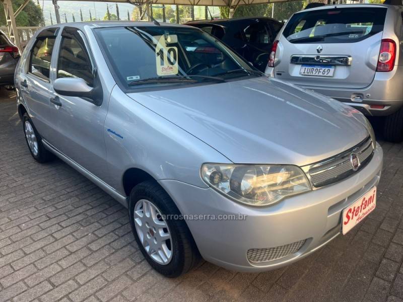 FIAT - PALIO - 2009/2010 - Prata - R$ 30.900,00
