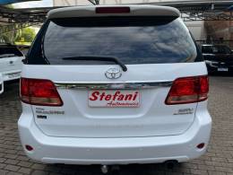 TOYOTA - HILUX SW4 - 2007/2008 - Branca - R$ 109.000,00