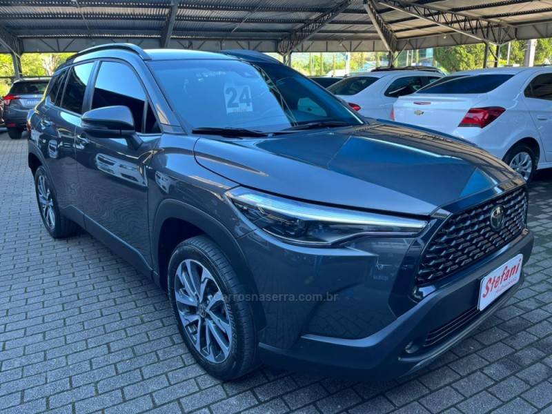 TOYOTA - COROLLA - 2023/2024 - Cinza - R$ 159.000,00