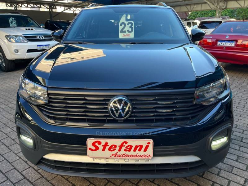VOLKSWAGEN - T-CROSS - 2022/2023 - Preta - R$ 104.900,00