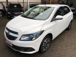 CHEVROLET - ONIX - 2013/2014 - Branca - R$ 51.900,00