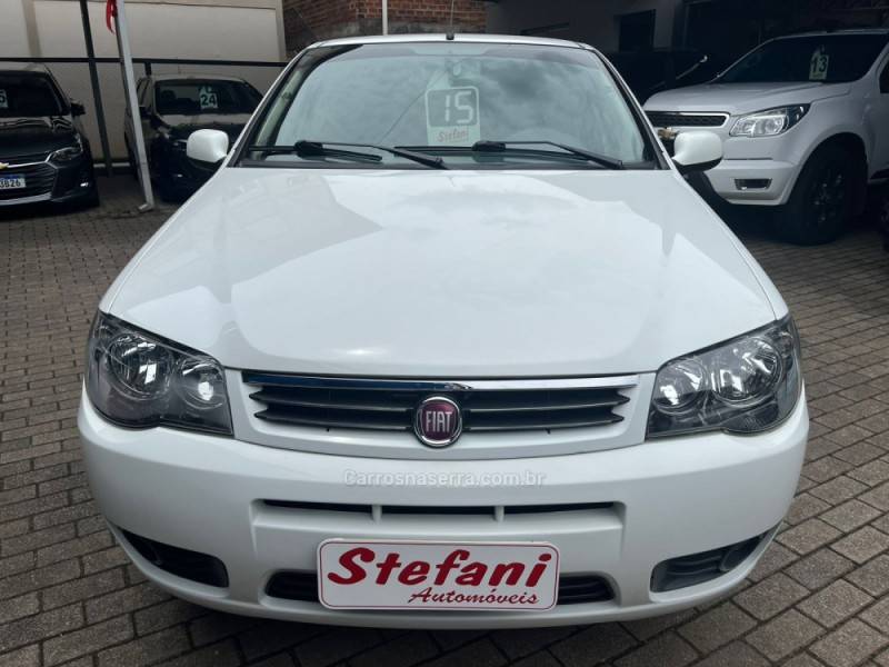FIAT - PALIO - 2014/2015 - Branca - R$ 35.900,00