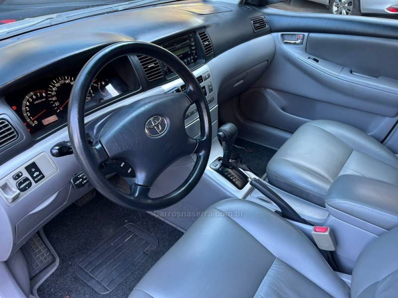 TOYOTA - COROLLA - 2007/2008 - Prata - R$ 46.900,00