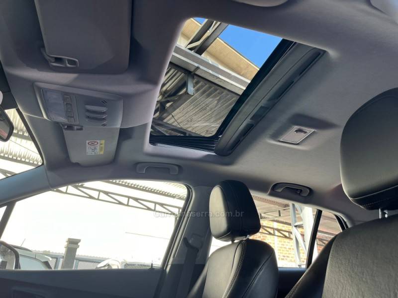 CHEVROLET - TRACKER - 2018/2019 - Preta - R$ 95.900,00