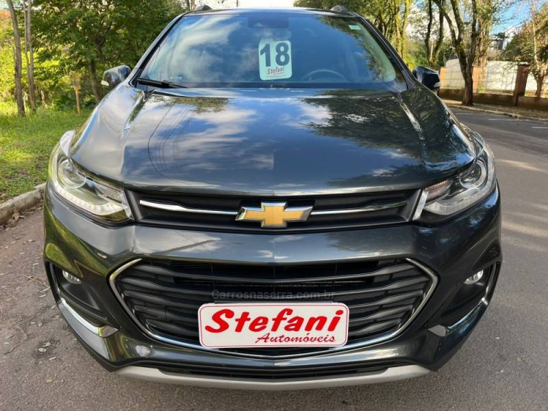 CHEVROLET - TRACKER - 2018/2018 - Cinza - R$ 92.900,00