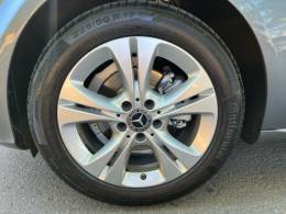 MERCEDES-BENZ - C 180 - 2017/2017 - Cinza - R$ 118.000,00