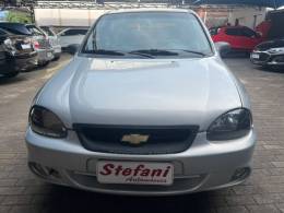 CHEVROLET - CORSA - 2000/2001 - Prata - R$ 10.500,00
