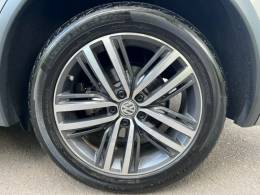 VOLKSWAGEN - TIGUAN - 2024/2024 - Prata - R$ 228.000,00