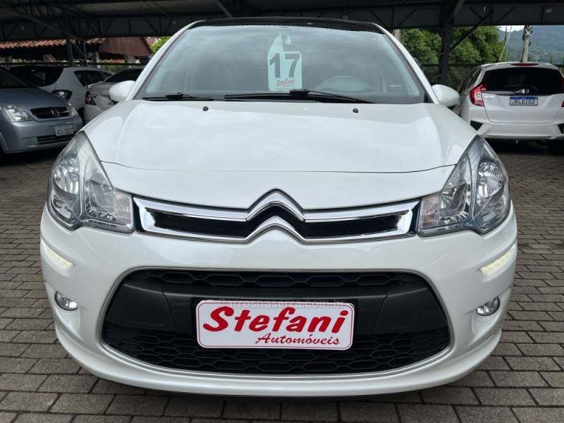 CITROËN - C3 - 2016/2017 - Branca - R$ 54.900,00