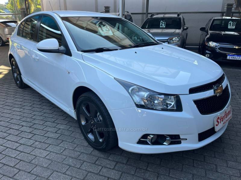 CHEVROLET - CRUZE - 2013/2013 - Branca - R$ 60.900,00