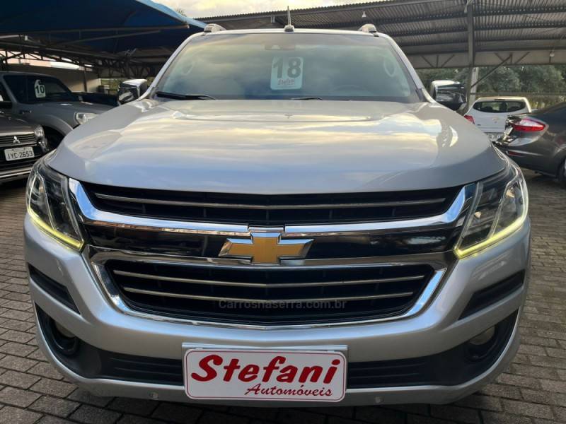 CHEVROLET - S10 - 2017/2018 - Prata - R$ 136.900,00
