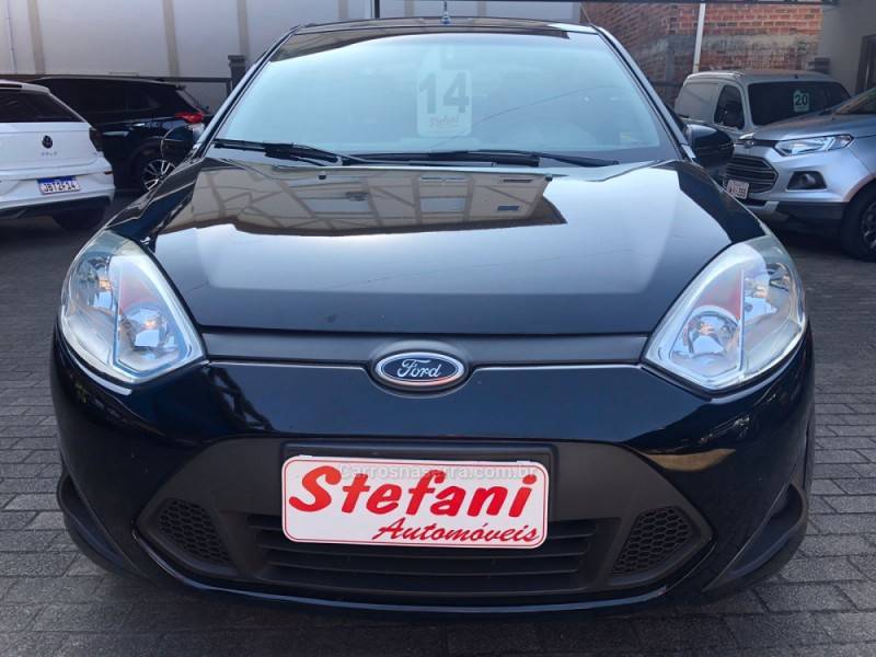 FORD - FIESTA - 2013/2014 - Preta - R$ 38.900,00