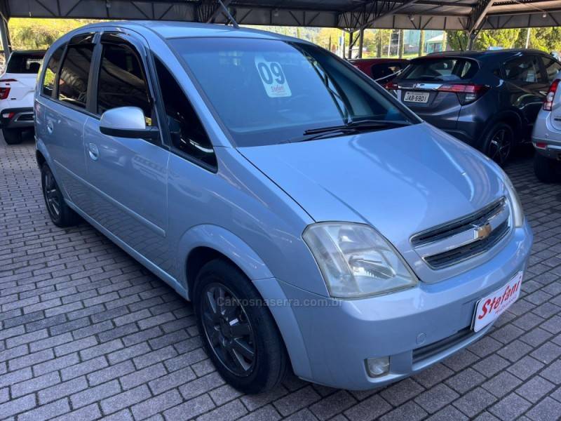 CHEVROLET - MERIVA - 2008/2009 - Prata - R$ 24.900,00