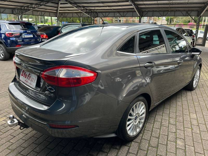 FORD - FIESTA - 2014/2015 - Cinza - R$ 51.000,00