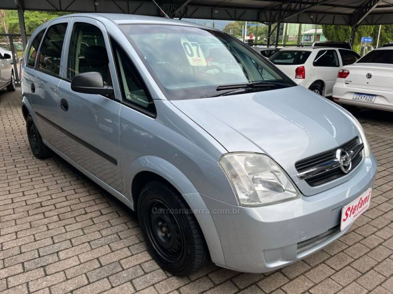CHEVROLET - MERIVA - 2006/2007 - Prata - R$ 28.900,00