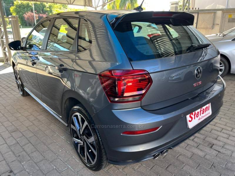 VOLKSWAGEN - POLO - 2023/2023 - Cinza - R$ 129.900,00