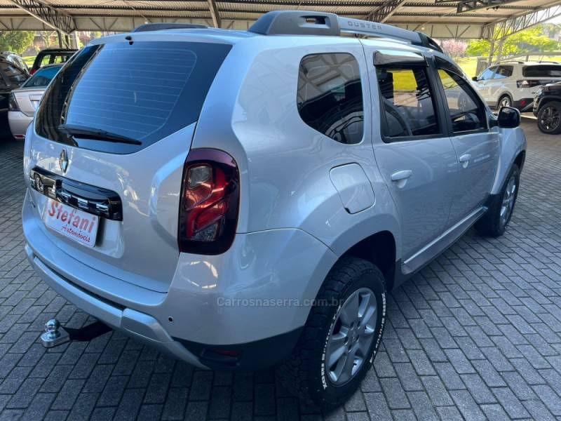 RENAULT - DUSTER - 2018/2019 - Prata - R$ 70.900,00