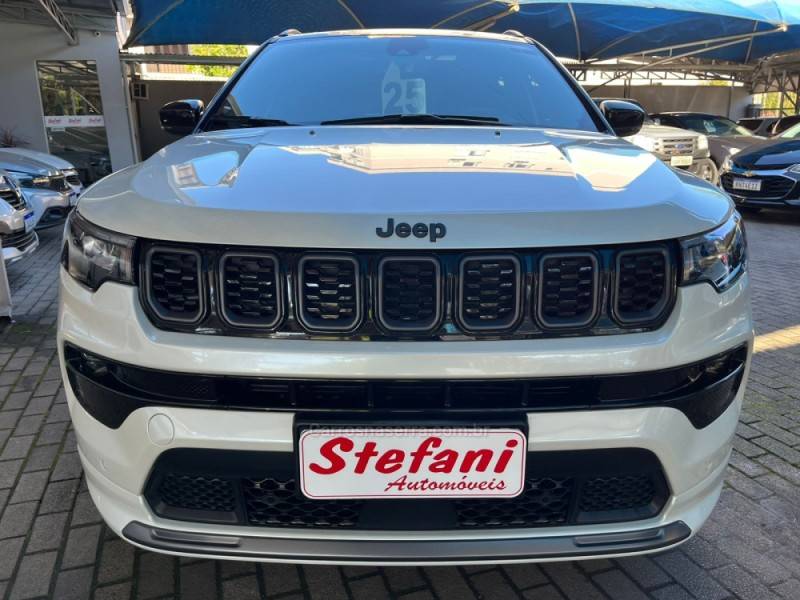 JEEP - COMPASS - 2024/2025 - Branca - R$ 205.000,00
