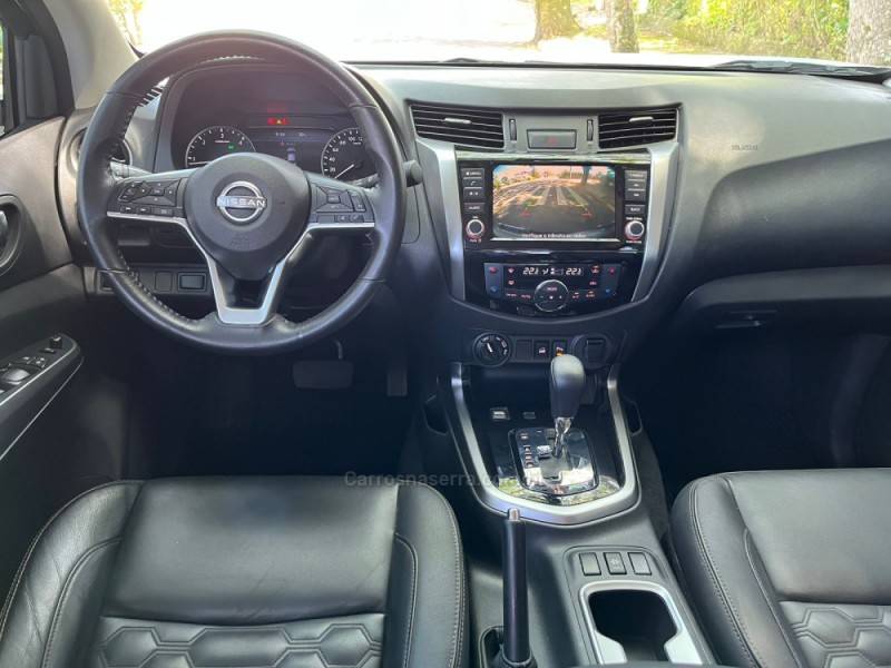 NISSAN - FRONTIER - 2023/2024 - Prata - R$ 215.000,00