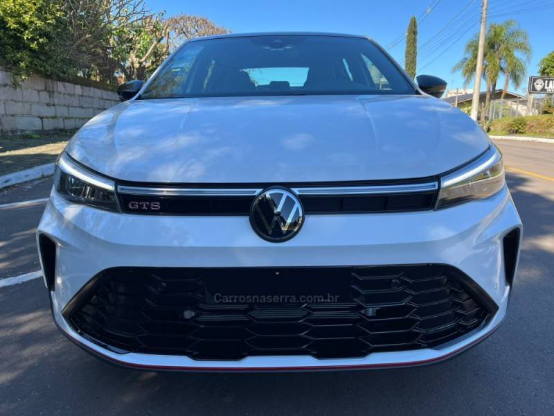 VOLKSWAGEN - NIVUS - 2025/2026 - Branca - R$ 174.900,00