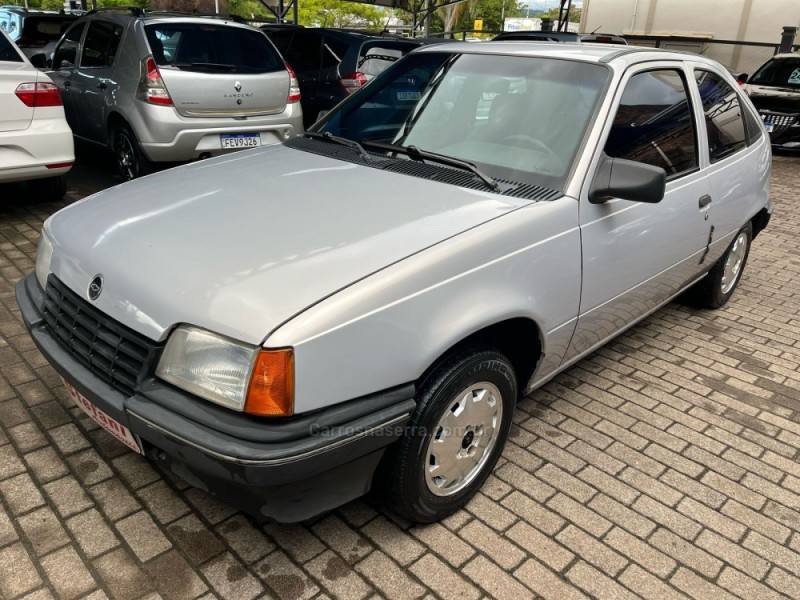 CHEVROLET - KADETT - 1994/1994 - Prata - R$ 9.800,00
