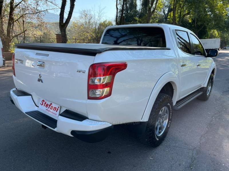 MITSUBISHI - L200 TRITON - 2018/2019 - Branca - R$ 152.000,00