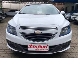 CHEVROLET - ONIX - 2014/2015 - Branca - R$ 58.900,00