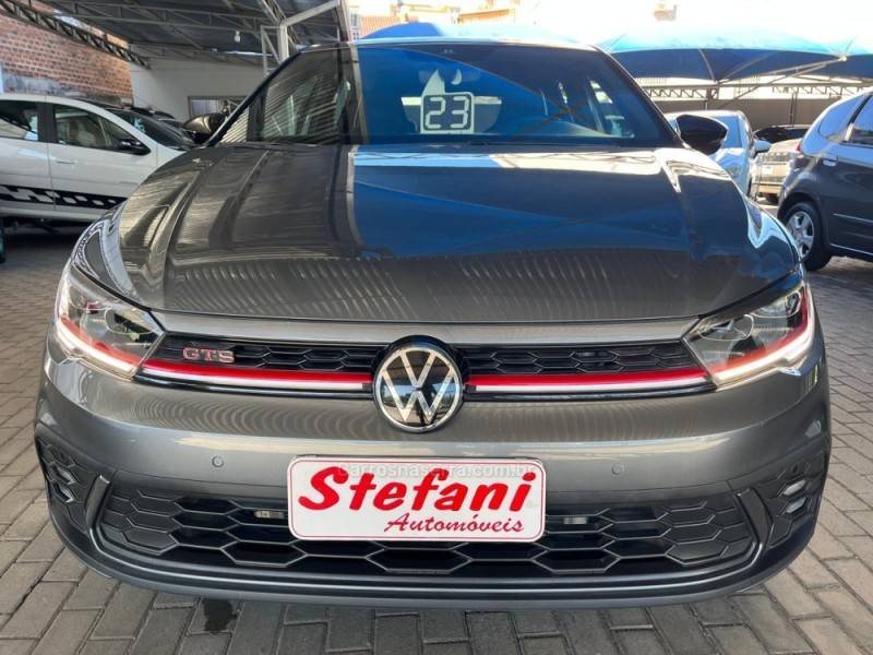VOLKSWAGEN - POLO - 2023/2023 - Cinza - R$ 129.900,00