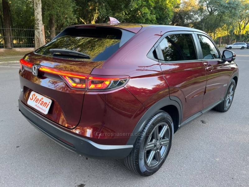 HONDA - HR-V - 2023/2024 - Vinho - R$ 153.900,00