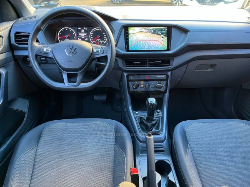 VOLKSWAGEN - T-CROSS - 2022/2023 - Preta - R$ 104.900,00