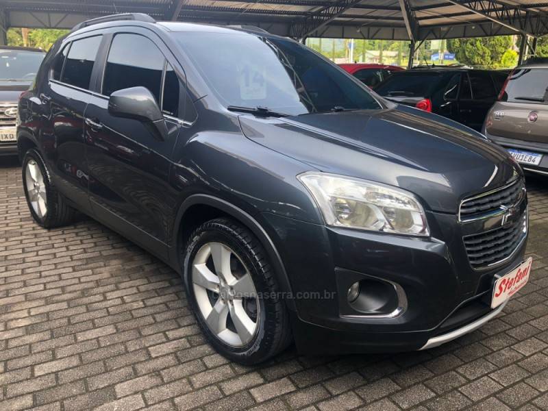 CHEVROLET - TRACKER - 2013/2014 - Cinza - R$ 68.900,00