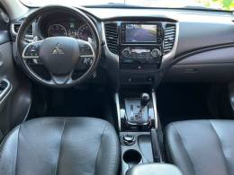 MITSUBISHI - L200 TRITON - 2018/2019 - Branca - R$ 152.000,00