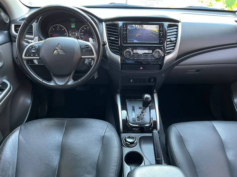 MITSUBISHI - L200 TRITON - 2018/2019 - Branca - R$ 152.000,00