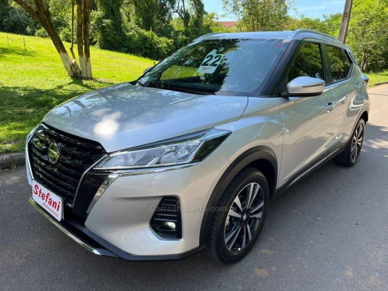 NISSAN - KICKS - 2021/2022 - Prata - R$ 101.000,00