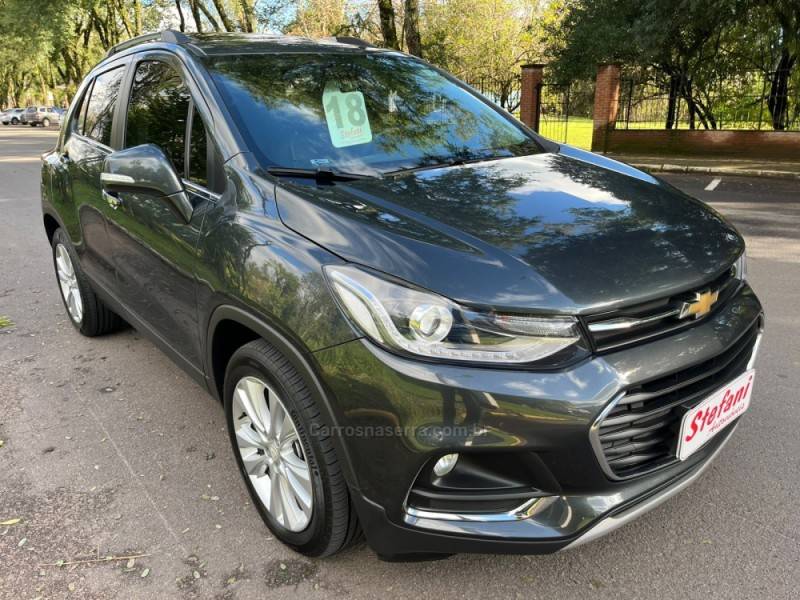 CHEVROLET - TRACKER - 2018/2018 - Cinza - R$ 92.900,00