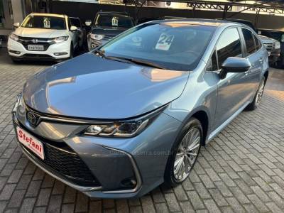 TOYOTA - COROLLA - 2023/2024 - Cinza - R$ 148.900,00