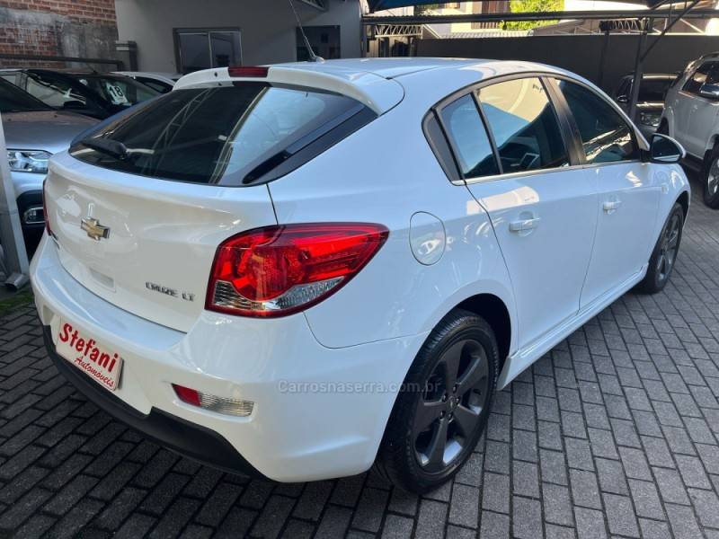 CHEVROLET - CRUZE - 2013/2013 - Branca - R$ 60.900,00