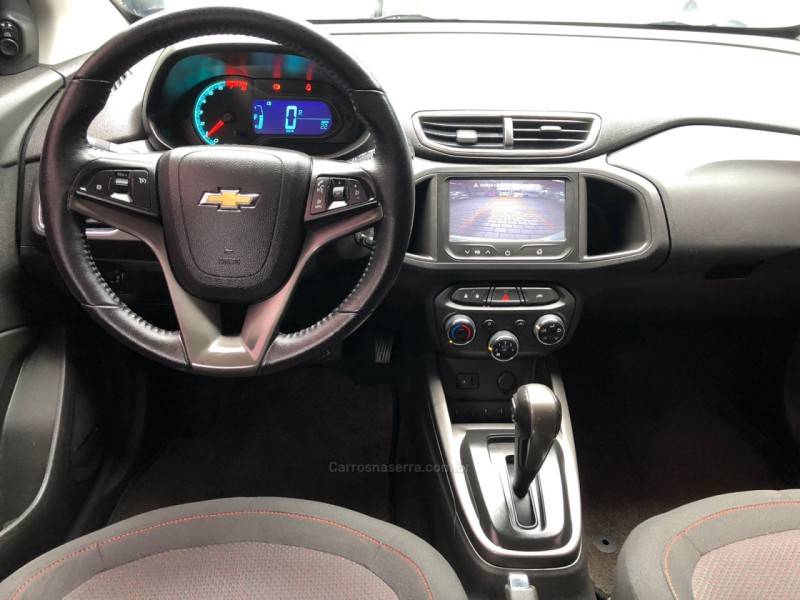 CHEVROLET - ONIX - 2014/2015 - Branca - R$ 58.900,00