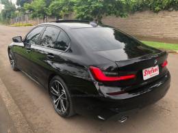 BMW - 330E - 2021/2022 - Preta - R$ 289.000,00