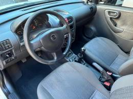 CHEVROLET - CORSA - 2012/2012 - Branca - R$ 35.900,00