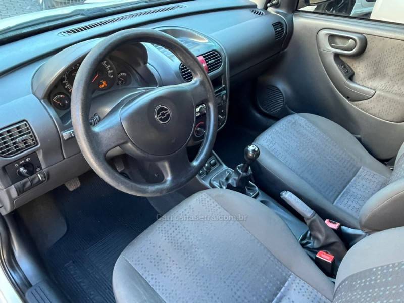 CHEVROLET - CORSA - 2012/2012 - Branca - R$ 35.900,00