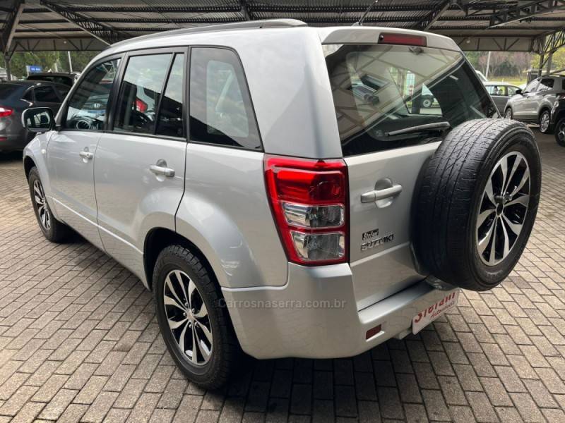 SUZUKI - GRAND VITARA - 2012/2013 - Prata - R$ 55.900,00