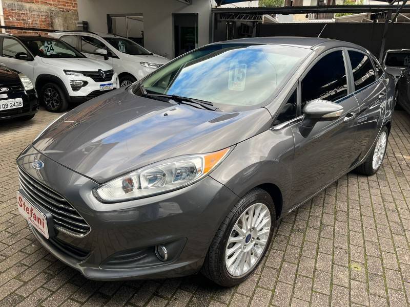 FORD - FIESTA - 2014/2015 - Cinza - R$ 51.000,00