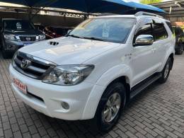 TOYOTA - HILUX SW4 - 2007/2008 - Branca - R$ 109.000,00