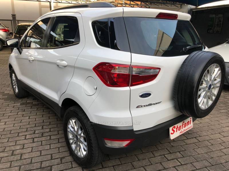 FORD - ECOSPORT - 2016/2017 - Branca - R$ 65.900,00