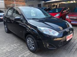 FORD - FIESTA - 2013/2014 - Preta - R$ 38.900,00