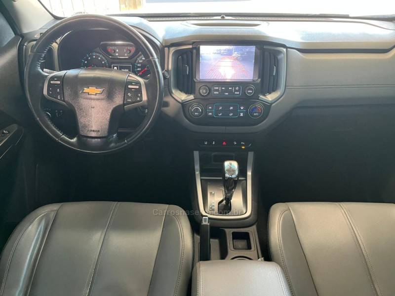 CHEVROLET - S10 - 2017/2018 - Prata - R$ 136.900,00