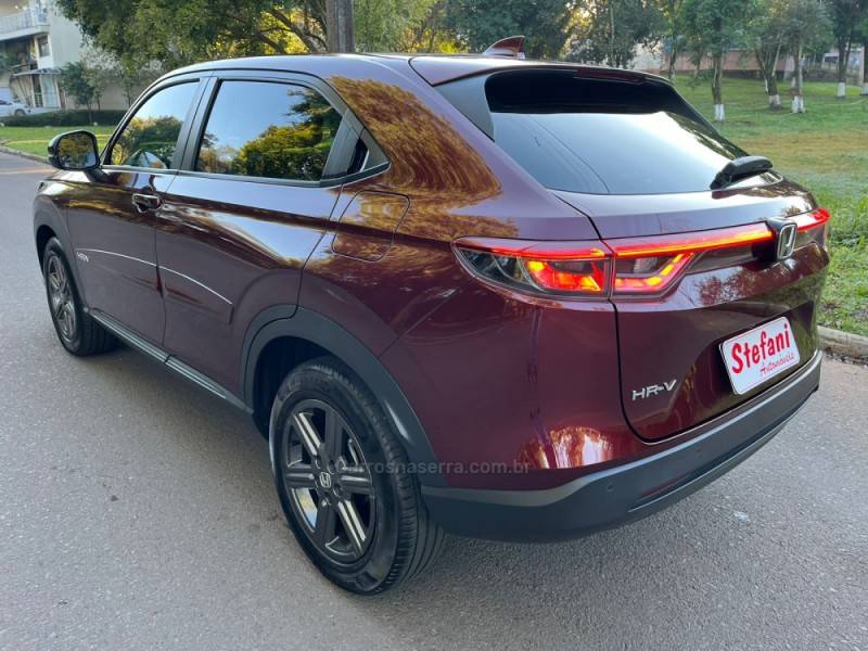 HONDA - HR-V - 2023/2024 - Vinho - R$ 153.900,00