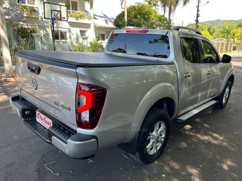 NISSAN - FRONTIER - 2023/2024 - Prata - R$ 215.000,00