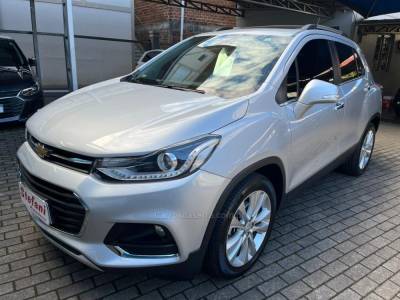 CHEVROLET - TRACKER - 2018/2018 - Prata - R$ 92.900,00